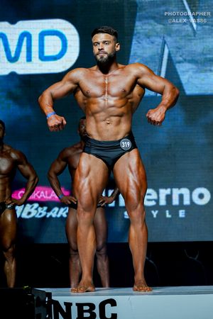 CLASSIC PHYSIQUE +178